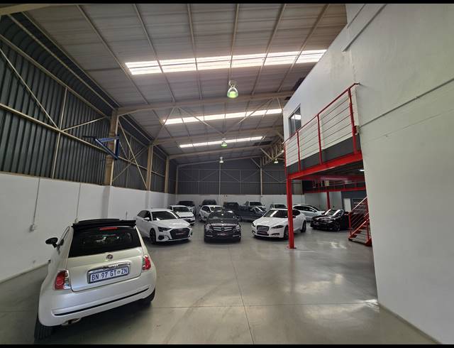 798M² WAREHOUSE FOR SALE IN NORTH RIDING